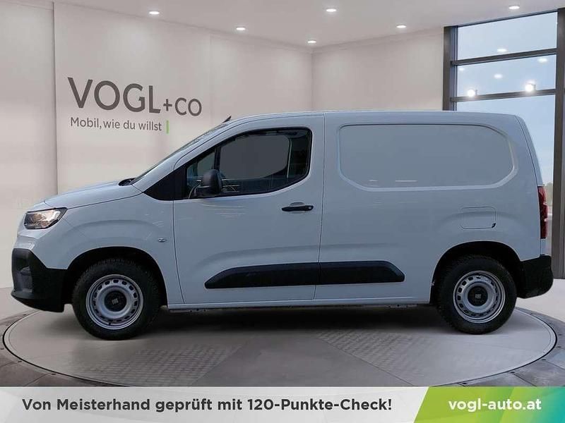 Neu Fiat Doblò Easy 101 PS (74 kW) 2025 Weiß Van / Kleinbus