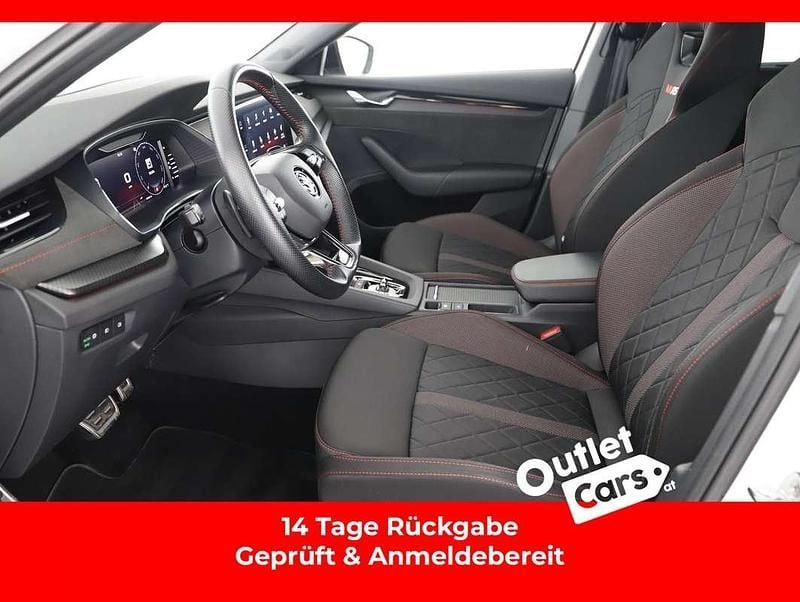 Weiß Gebraucht 2022 Skoda Octavia RS Limousine | € 29.990 (Fairer Preis) - Bild 1/4
