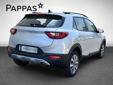 Neu Kia Stonic Silver 99 PS (72 kW) 2025 Sparkling silver SUV
