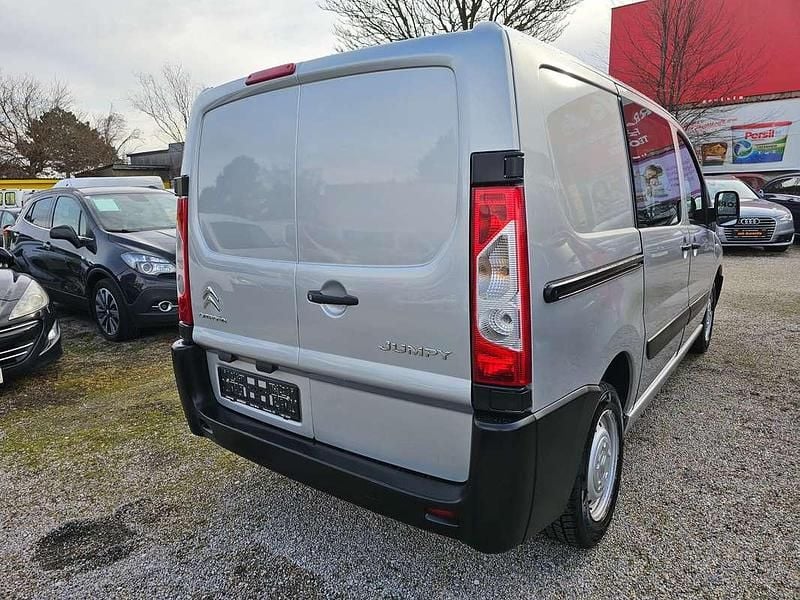 Gebraucht Citroën Jumpy 90 PS (66 kW) 2016 Silber Van / Kleinbus