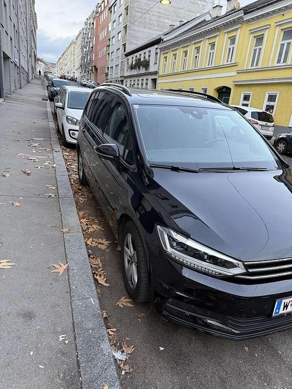 Gebraucht VW Touran 150 PS (110 kW) 2021 Van / Kleinbus