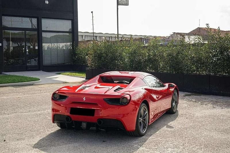 Gebraucht Ferrari 488 669 PS (492 kW) 2019 Rot Coupé