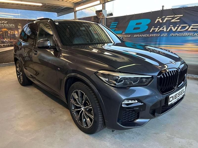 Grau Gebraucht 2019 BMW X5 M Sport SUV | € 58.999 (Etwas zu teuer) - Bild 1/4