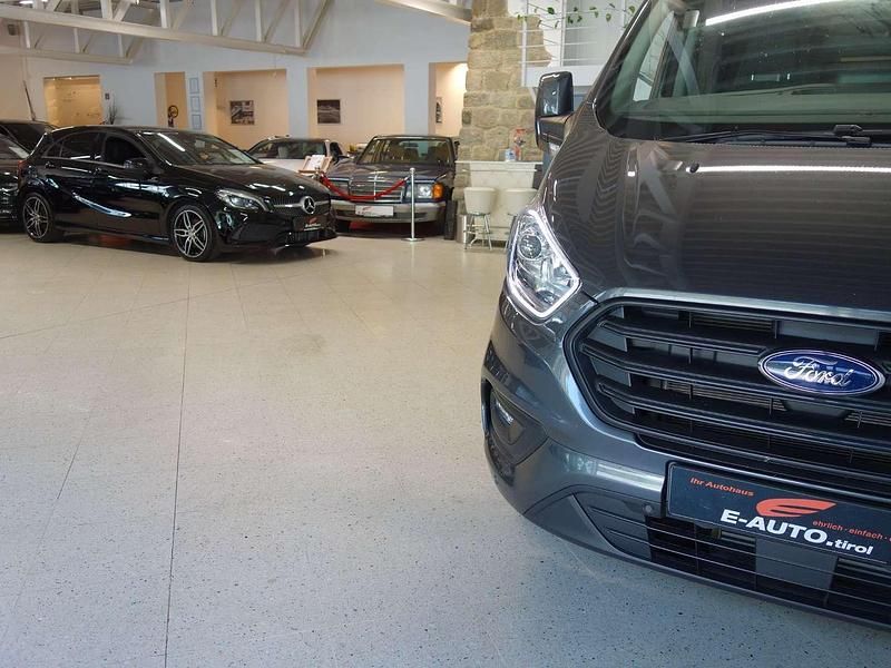 Gebraucht Ford Transit Custom Nugget 131 PS (96 kW) 2023 Grau Van / Kleinbus