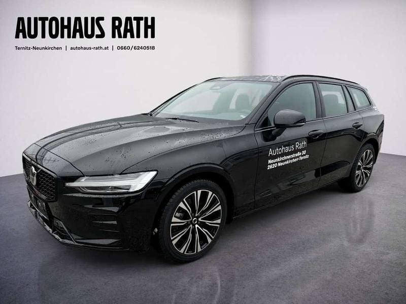 Gebraucht Volvo V60 Plus 197 PS (144 kW) 2024 Schwarz Kombi