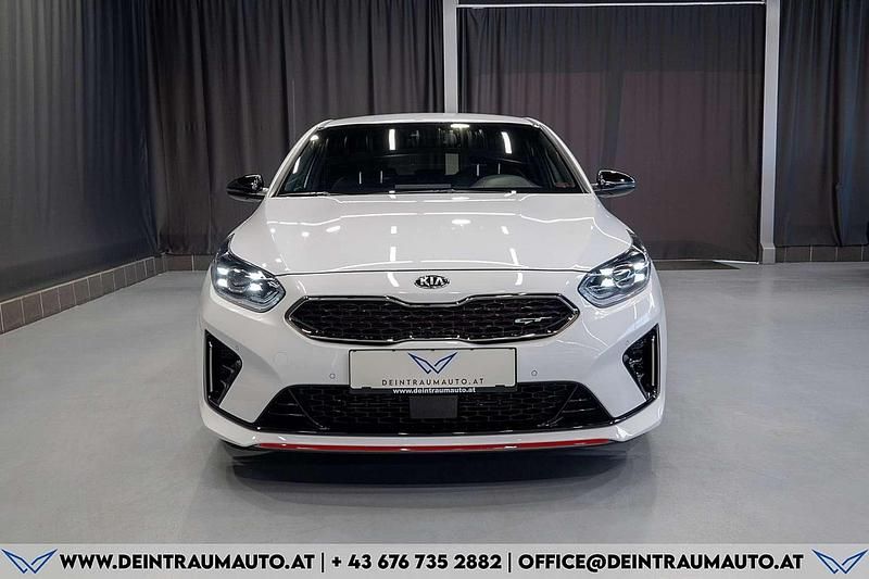 Gebraucht Kia ProCeed GT 204 PS (150 kW) 2021 Weiß Kleinwagen