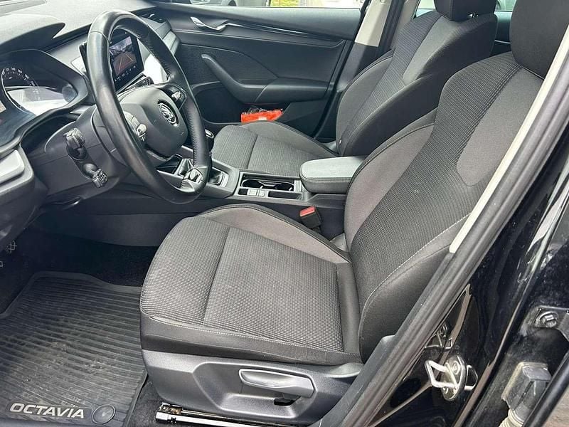 Gebraucht Skoda Octavia Ambition 150 PS (110 kW) 2022 Schwarz Kombi