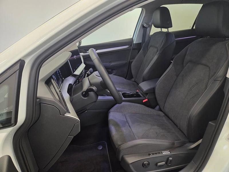 Neu VW Golf VIII 115 PS (84 kW) 2026 Weiss  normal Limousine