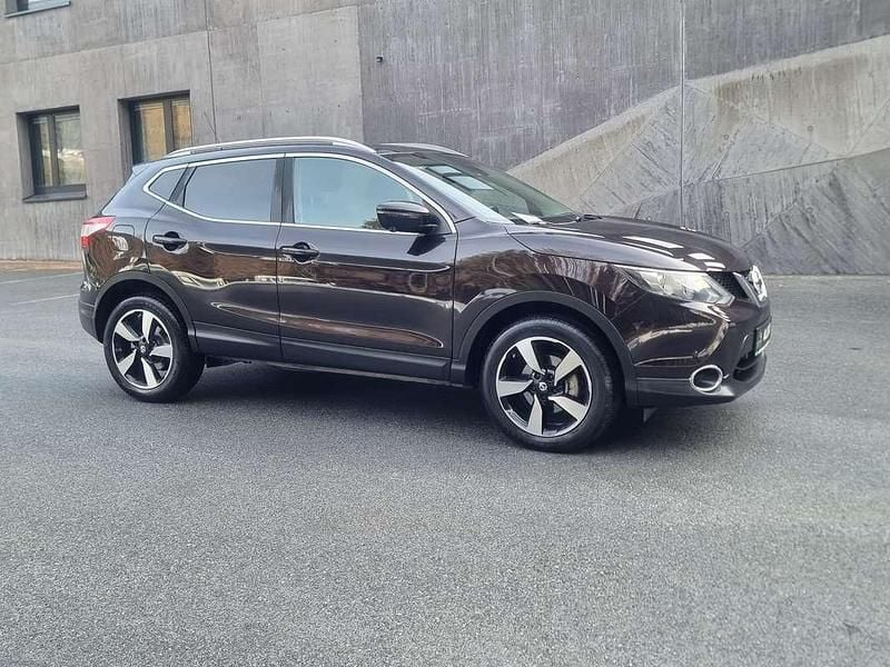 Violett Gebraucht 2017 Nissan Qashqai 360º SUV | € 14.990 (Fairer Preis) - Bild 1/4