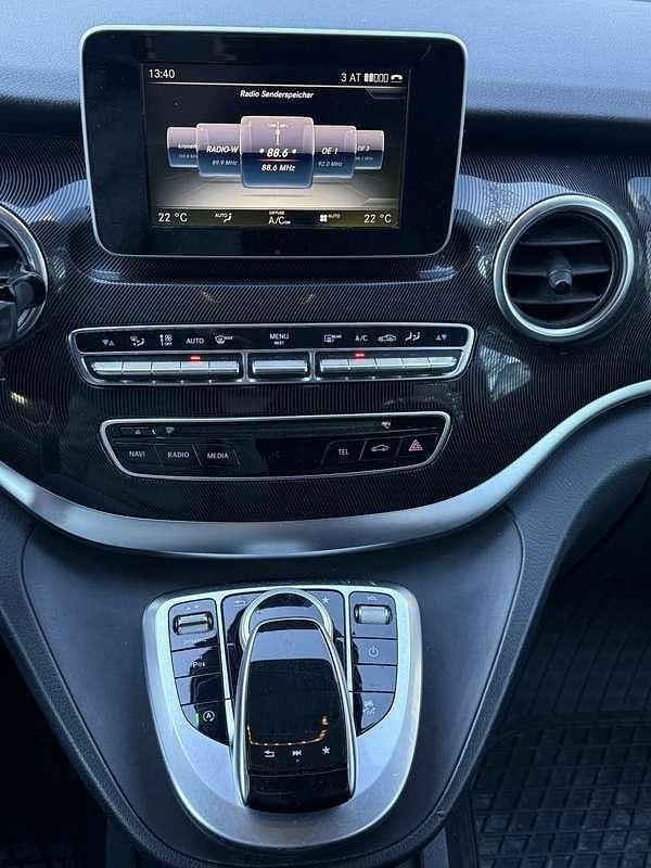 Gebraucht Mercedes V220 163 PS (119 kW) 2017 Van / Kleinbus