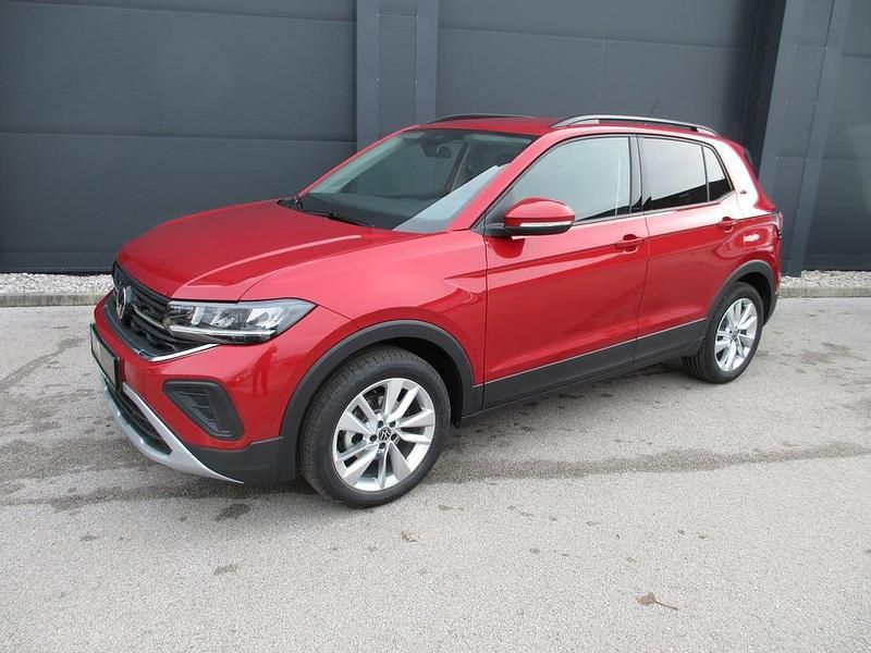 Neu VW T-Cross 115 PS (84 kW) 2025 Mittelrot  metallic SUV