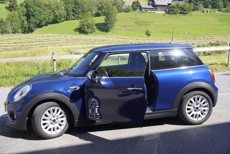 Blau Gebraucht 2016 Mini Cooper Coupé Hatch Coupé | € 12.000 - Bild 1/4