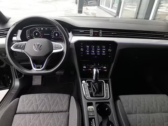 Gebraucht VW Passat GTE 156 PS (114 kW) 2022 Deepblackperleff. Kombi