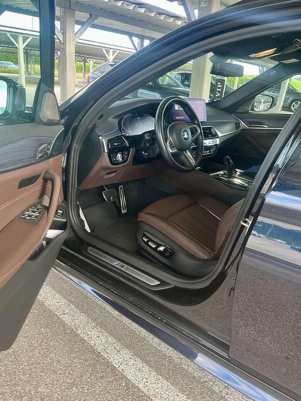 Gebraucht BMW 540 Exclusive 340 PS (250 kW) 2022 Schwarz Kombi