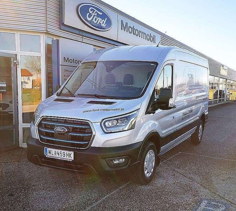 Polarsilber Gebraucht 2022 Ford E-Transit Trend Van | € 37.900 (Superpreis) - Bild 1/4