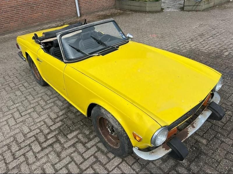 Gebraucht Triumph TR6 105 PS (77 kW) 1973 Gelb Cabrio