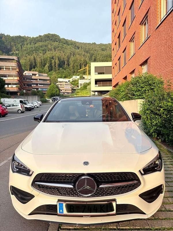 Gebraucht Mercedes CLA200 150 PS (110 kW) 2022 Weiß Coupé