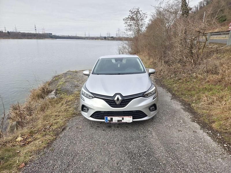 Gebraucht Renault Clio V Zen 101 PS (74 kW) 2020 Silber Limousine