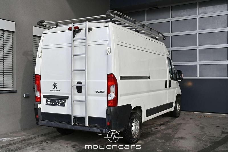 Gebraucht Peugeot Boxer 131 PS (96 kW) 2019 Weiß Van