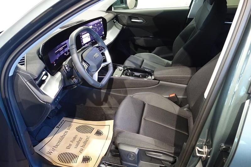 Neu Audi Q3 204 PS (150 kW) 2026 Dunkelgrün metallic SUV