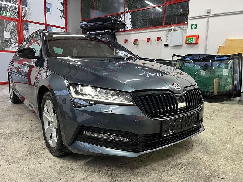 Gebraucht Skoda Superb SportLine 200 PS (147 kW) 2020 Grau Kombi