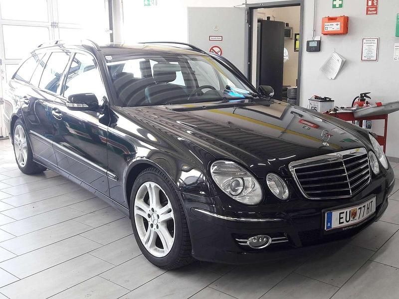 Schwarz Gebraucht 2006 Mercedes E350 Avantgarde Kombi | € 9.999 (Fairer Preis) - Bild 1/4