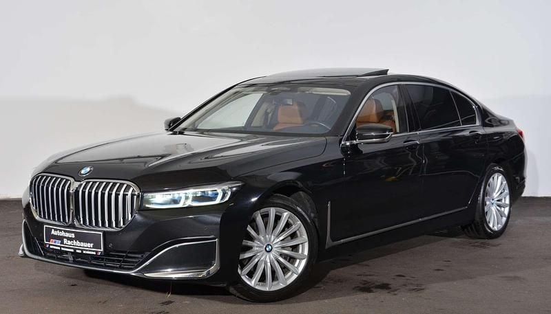 Gebraucht BMW 730L 265 PS (194 kW) 2019 Saphirschwarz Limousine