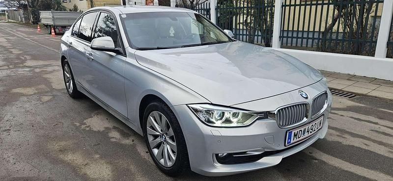 Silber Gebraucht 2014 BMW 330 Limousine | € 21.500 (Fairer Preis) - Bild 1/4