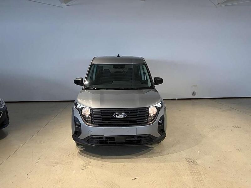 Neu Ford Tourneo Trend 125 PS (91 kW) 2026 Kombi