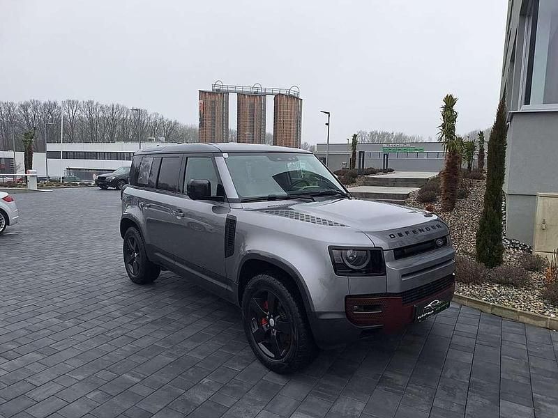 Grau Gebraucht 2021 Land Rover Defender HSE SUV | € 79.900 (Teuer) - Bild 1/4