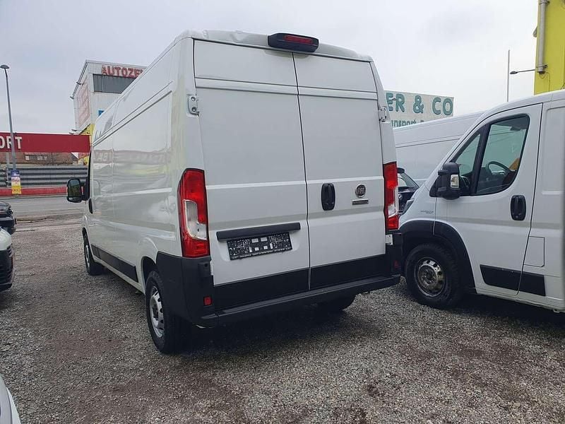 Gebraucht Fiat Ducato 140 PS (102 kW) 2023 Weiß Van