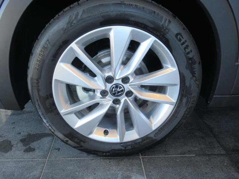 Gebraucht VW T-Cross 115 PS (84 kW) 2025 Mittelgrau  metallic SUV