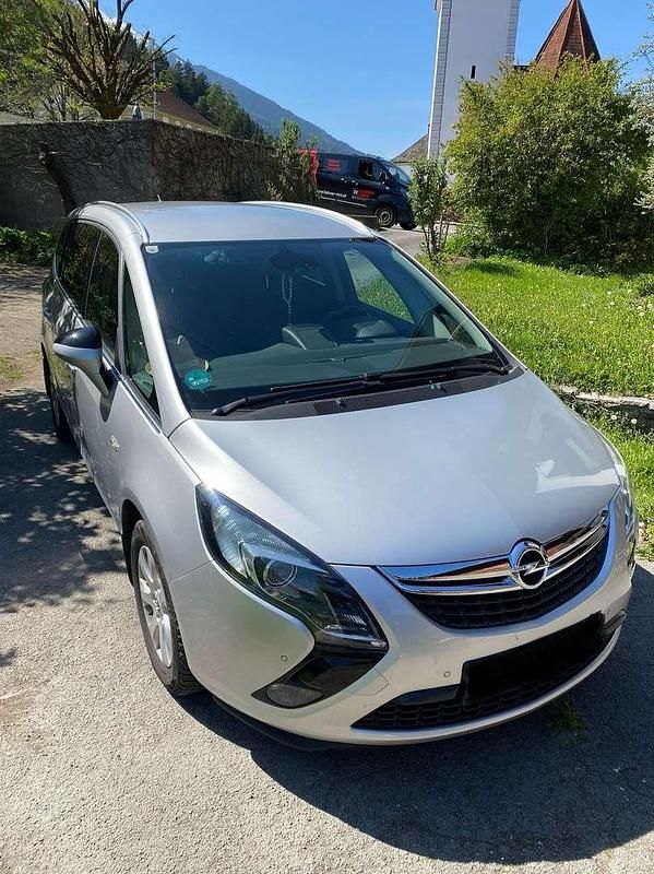 Gebraucht Opel Zafira Tourer Innovation 131 PS (96 kW) 2013 Grau Van / Kleinbus