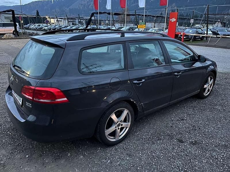 Gebraucht VW Passat Trendline 140 PS (102 kW) 2011 Grau Kombi