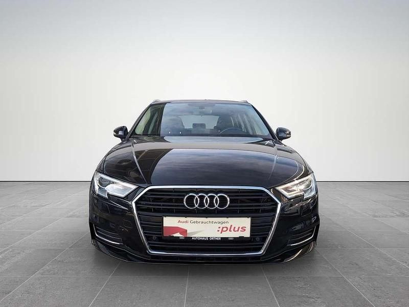 Gebraucht Audi A3 Design 116 PS (85 kW) 2017 Schwarz  metallic Limousine