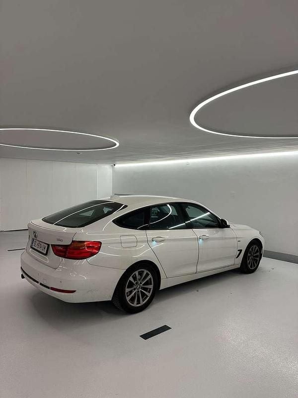 Gebraucht BMW 320 Luxury Line 184 PS (135 kW) 2013 Limousine