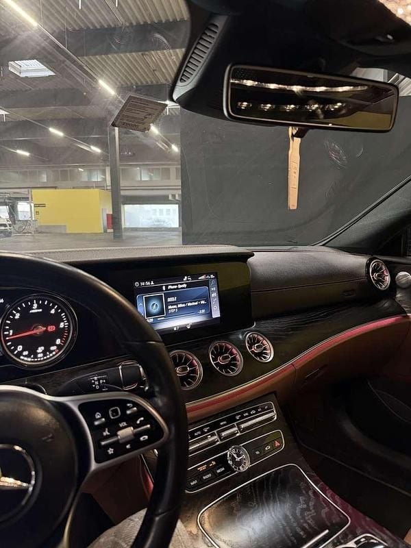 Gebraucht Mercedes E220 194 PS (142 kW) 2019 Coupé