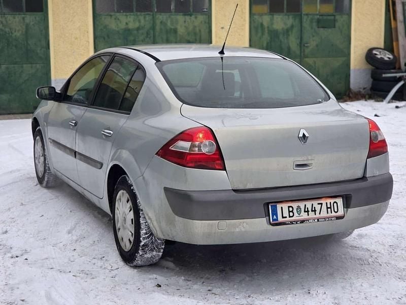 Gebraucht 2004 Renault Mégane II Authentique Limousine | € 3.000 - Bild 1/4