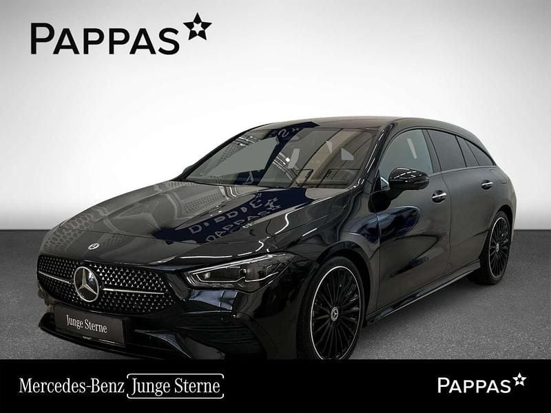 Kosmosschwarz metallic Gebraucht 2024 Mercedes CLA200 Shooting Brake AMG line Kombi | € 42.900 (Teuer) - Bild 1/2