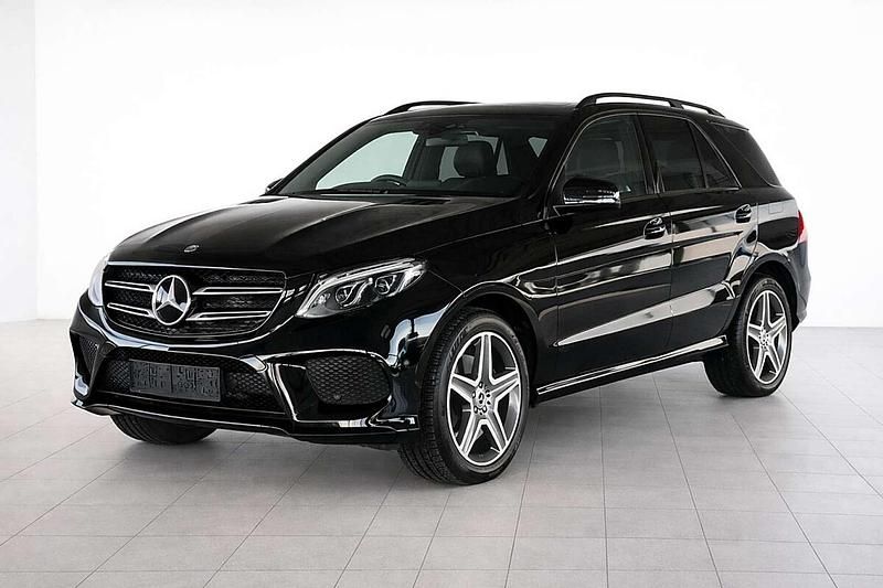 Schwarz Gebraucht 2017 Mercedes GLE350 Edition SUV | € 29.900 (Fairer Preis) - Bild 1/4