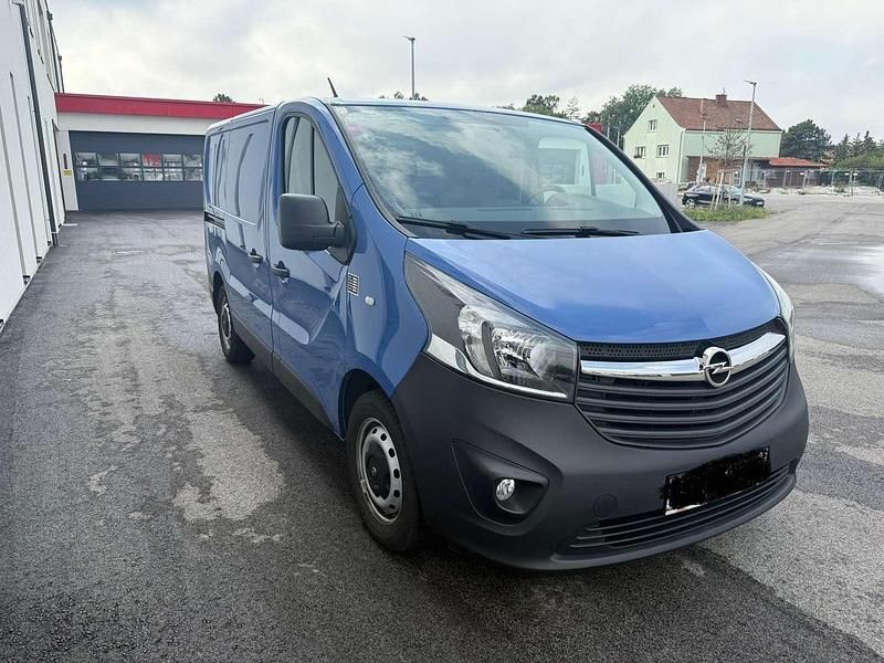 Gebraucht Opel Vivaro 125 PS (91 kW) 2017 Blau Van / Kleinbus