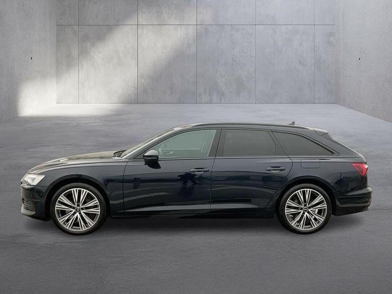 Gebraucht Audi A6 299 PS (219 kW) 2023 Dunkelblau  metallicperleffekt Kombi