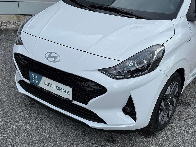 Gebraucht Hyundai i10 GO! 63 PS (46 kW) 2024 Weiß Kleinwagen