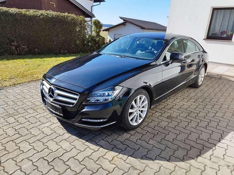 Schwarz Gebraucht 2012 Mercedes CLS350 Coupé | € 15.500 (Fairer Preis) - Bild 1/4