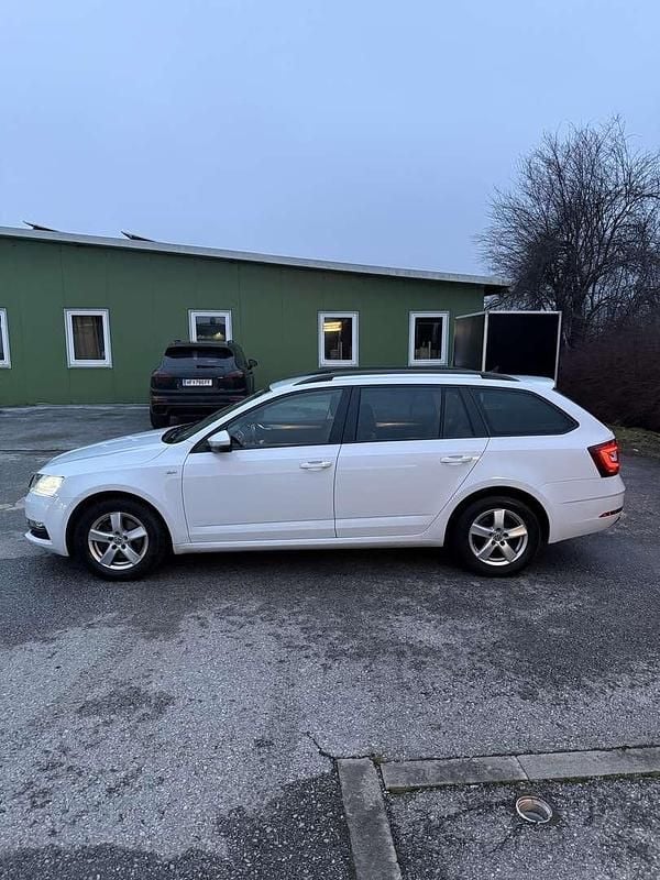 Gebraucht Skoda Octavia Ambition 150 PS (110 kW) 2019 Kombi