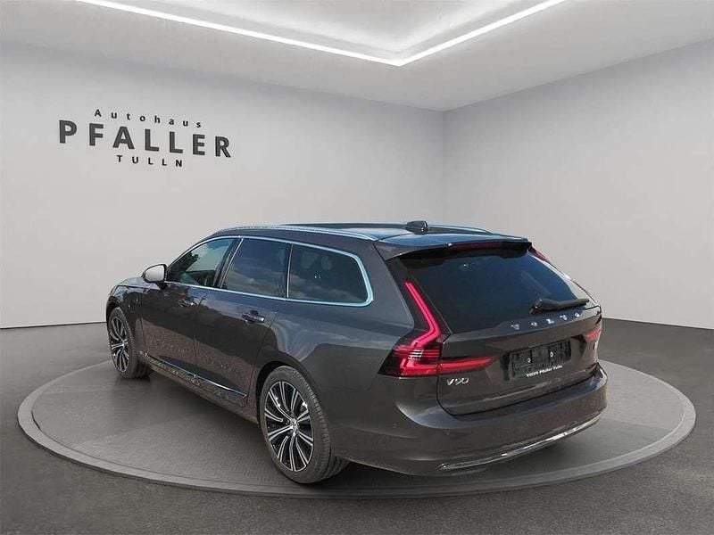 Gebraucht Volvo V90 Plus 253 PS (186 kW) 2022 Grau Kombi