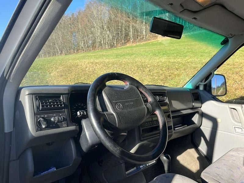 Gebraucht VW T4 102 PS (75 kW) 1998 Rot Van