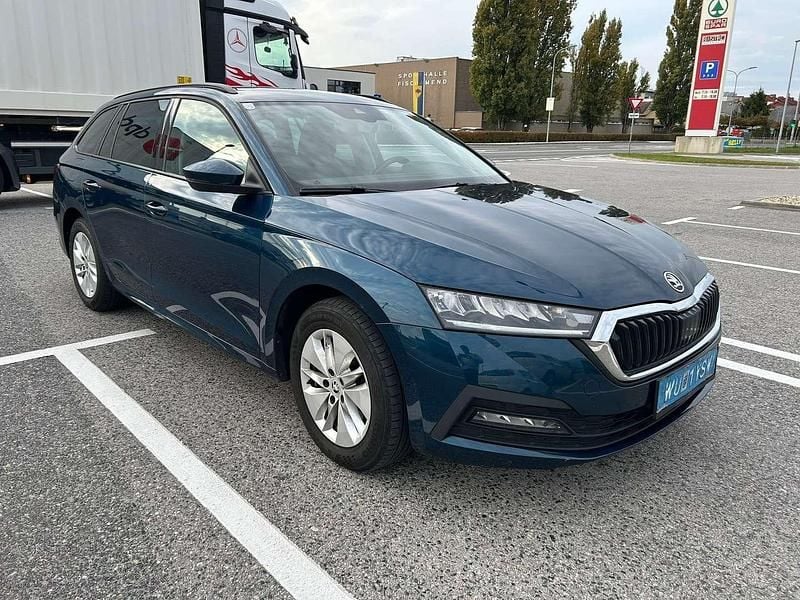 Gebraucht Skoda Octavia Ambition 150 PS (110 kW) 2021 Blau Kombi