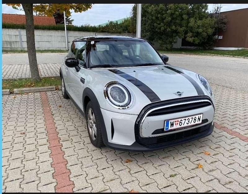 Weiß Gebraucht 2021 Mini Cooper Kleinwagen | € 21.350 (Fairer Preis) - Bild 1/4