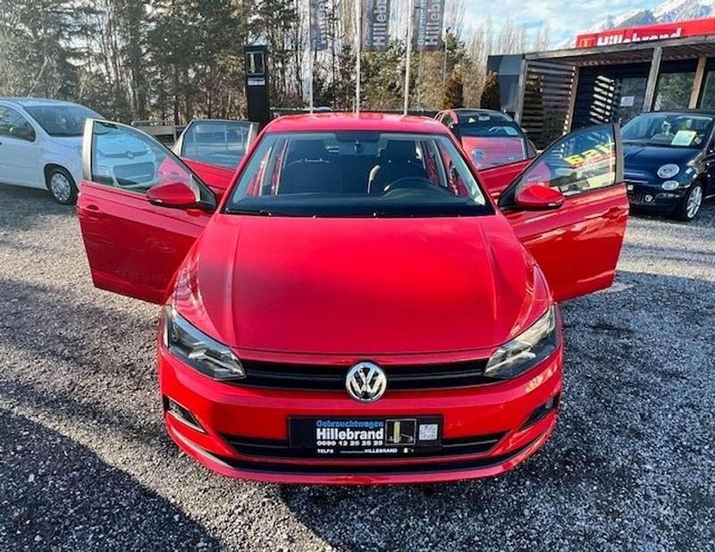 Gebraucht VW Polo 65 PS (47 kW) 2018 Rot Limousine